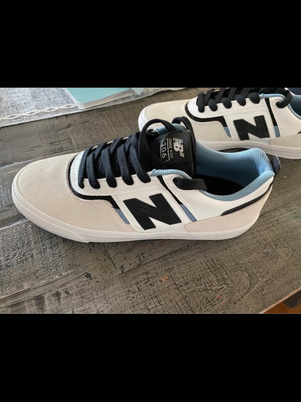 New Balance Men’s White, Black and Light Blue Low-Top Sneakers